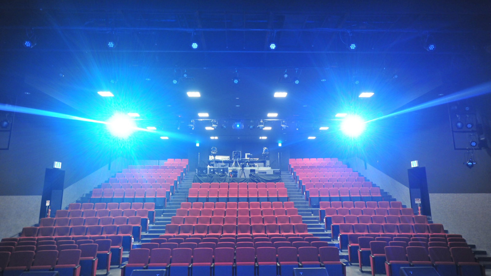 YES THEATER${i}